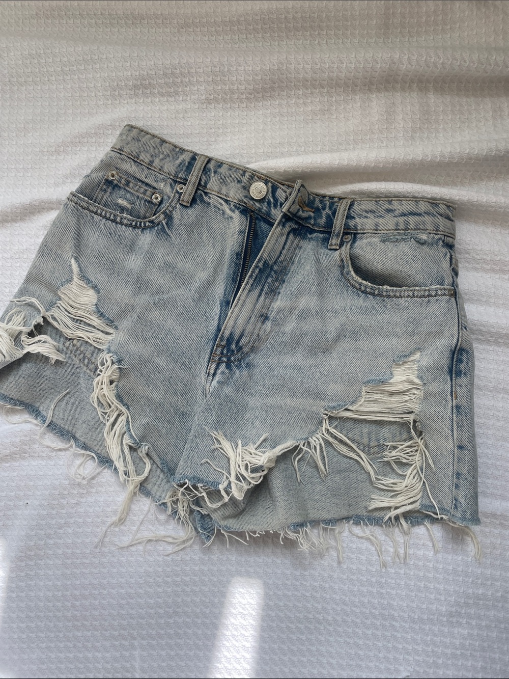 Zara Light Wash Distressed Denim Women's Shorts